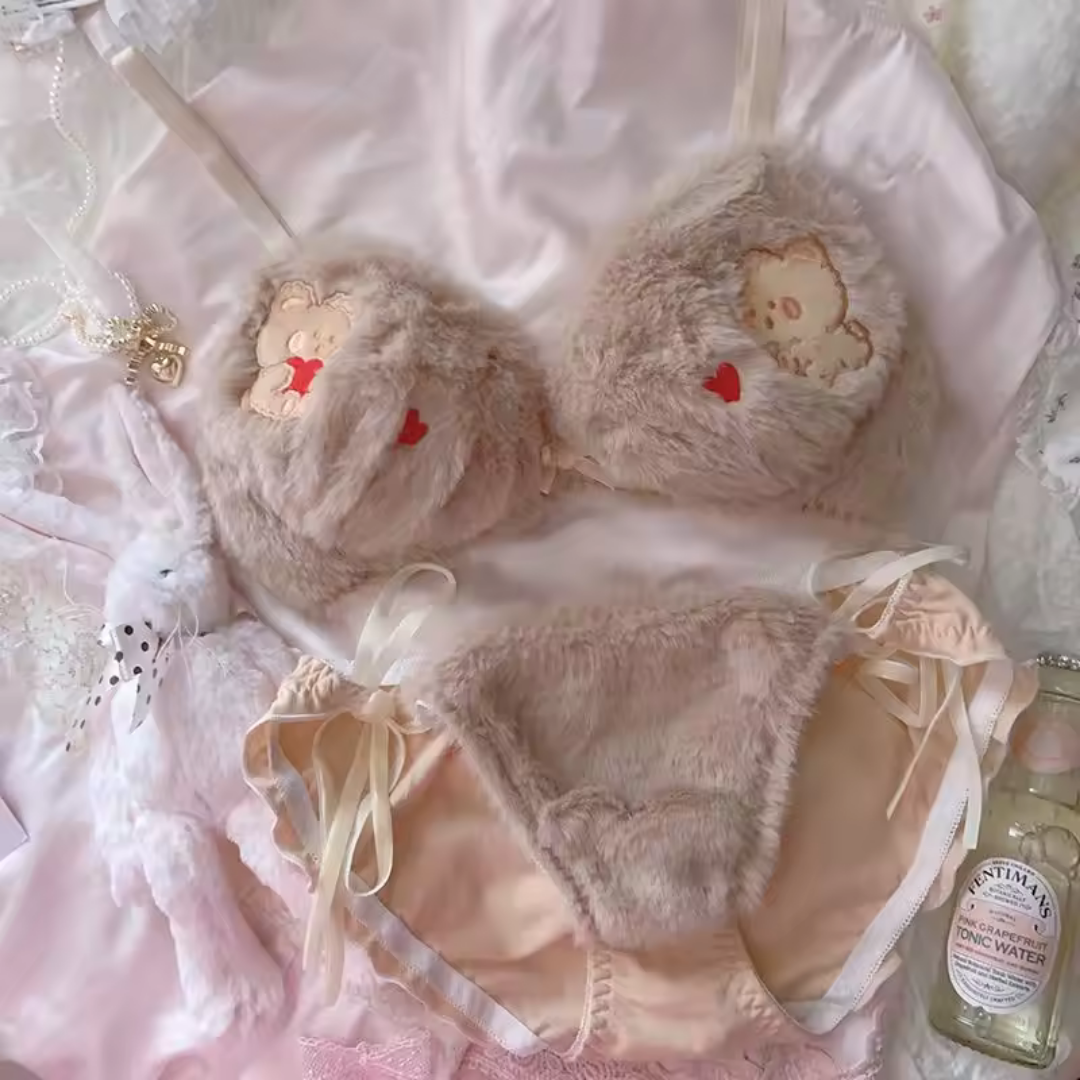 Peluş İç Giyim